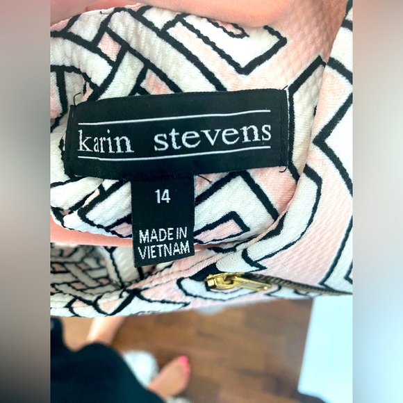 Geometric Printed Sheath Dress - Picture 7 of 8